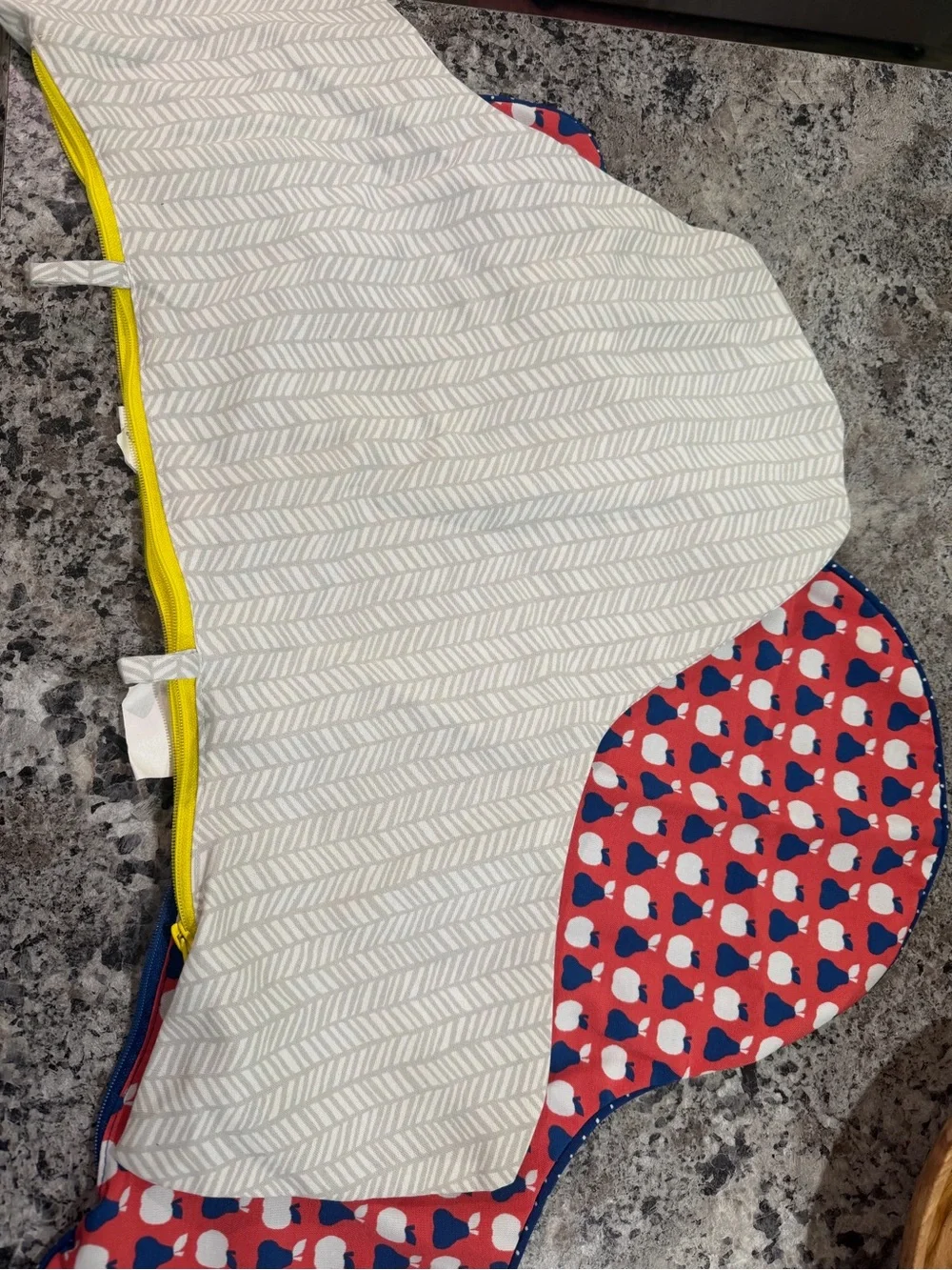 IKEA ANTILOP Red, Blue & White Patterned Kids Feeding Bib